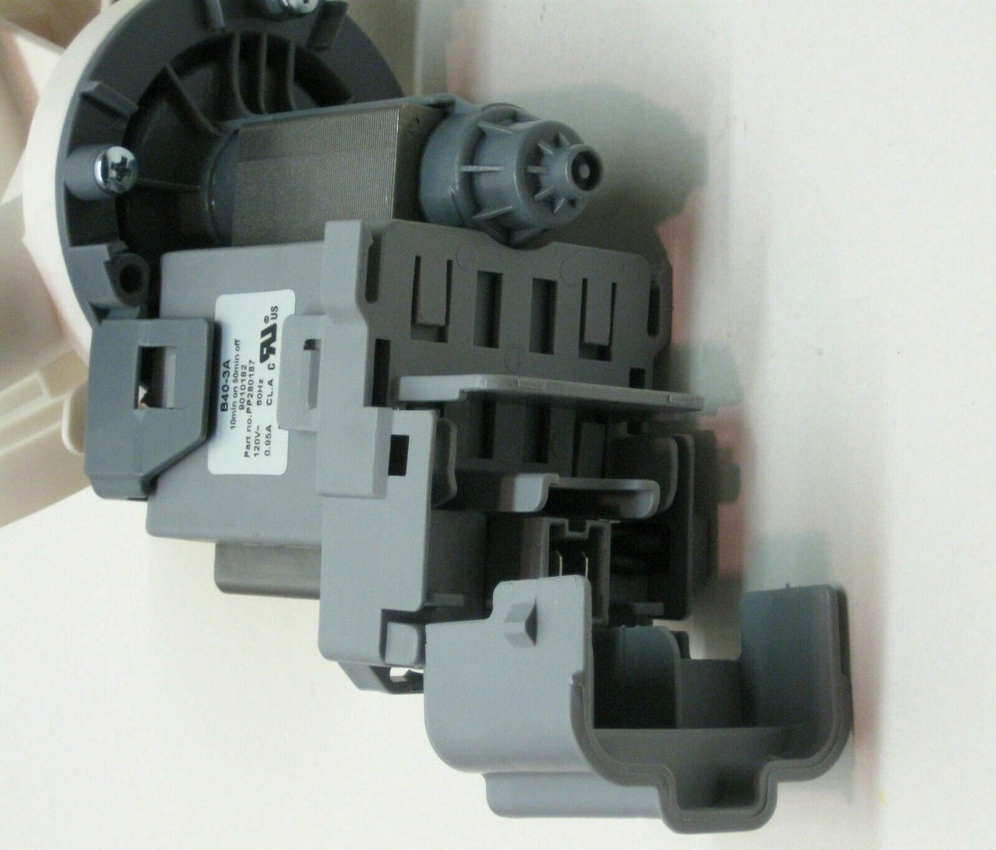 Kenmore Whirlpool Washer Water Valve Drain Pump Assembly 461970201671